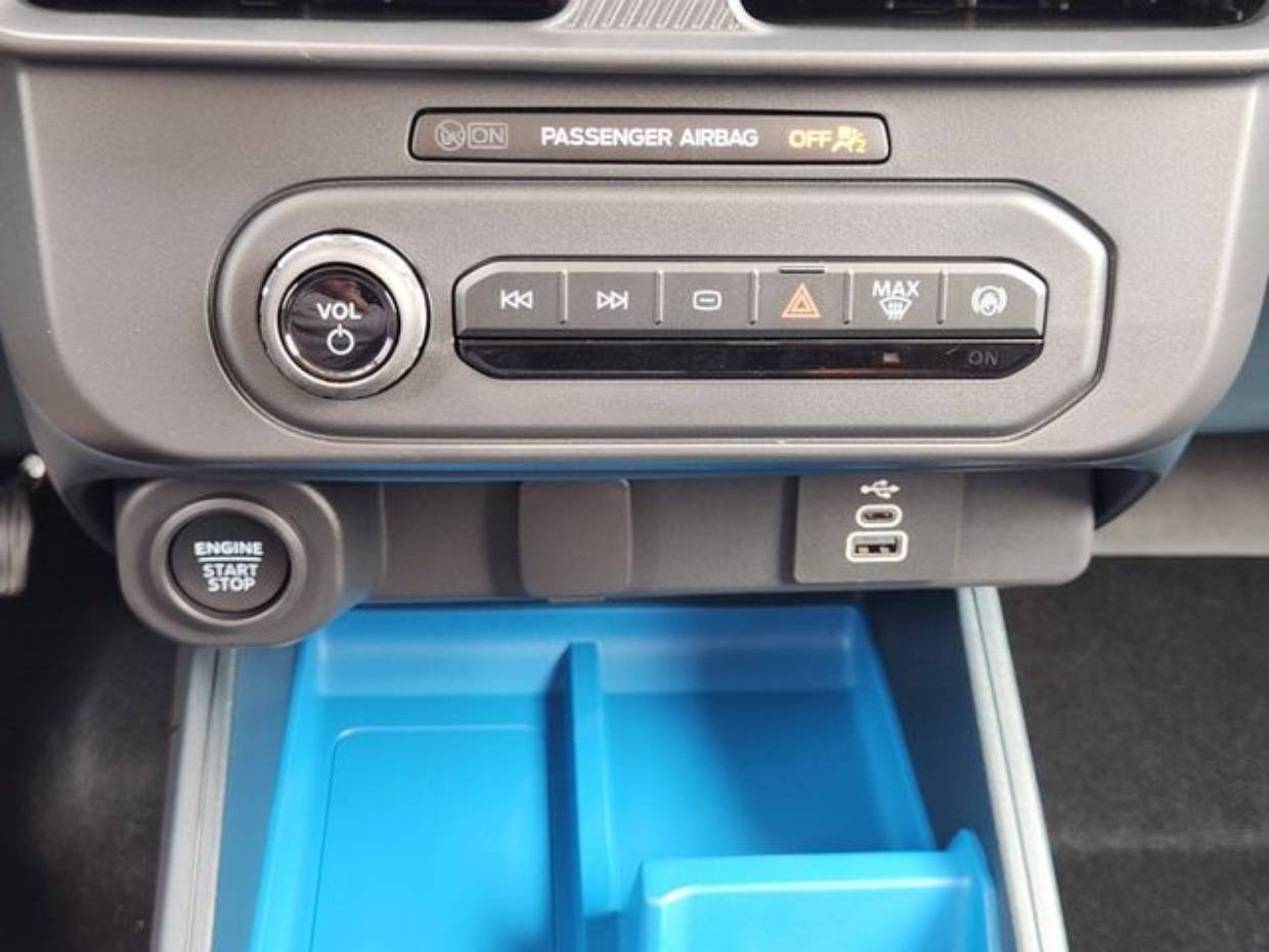 2025 Ford Maverick XLT - Photo 15