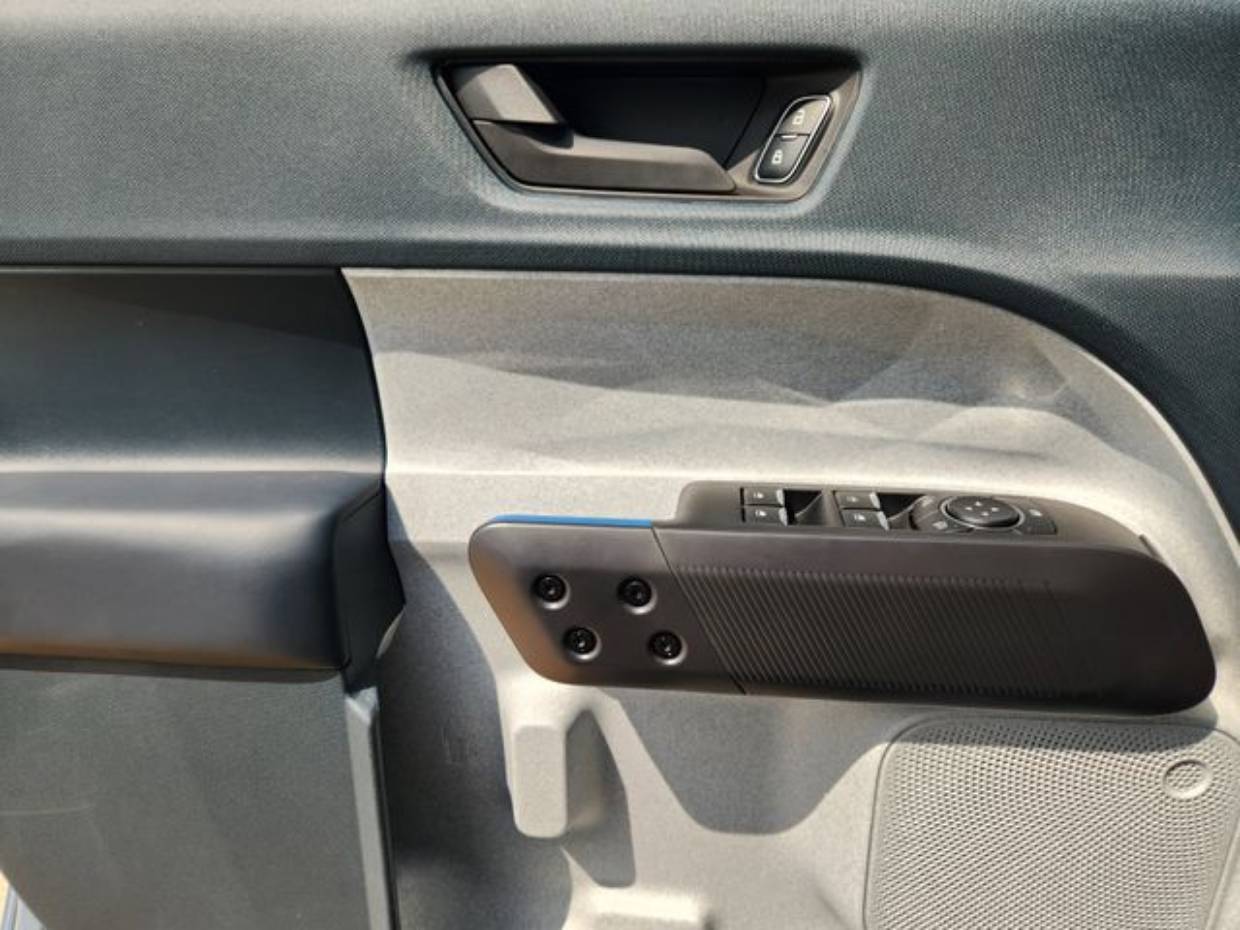 2025 Ford Maverick XLT - Photo 17