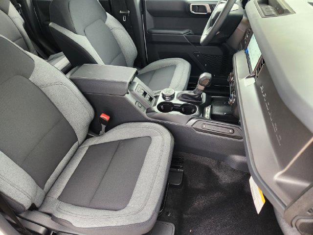 2025 Ford Bronco 4-Door Base - Photo 11