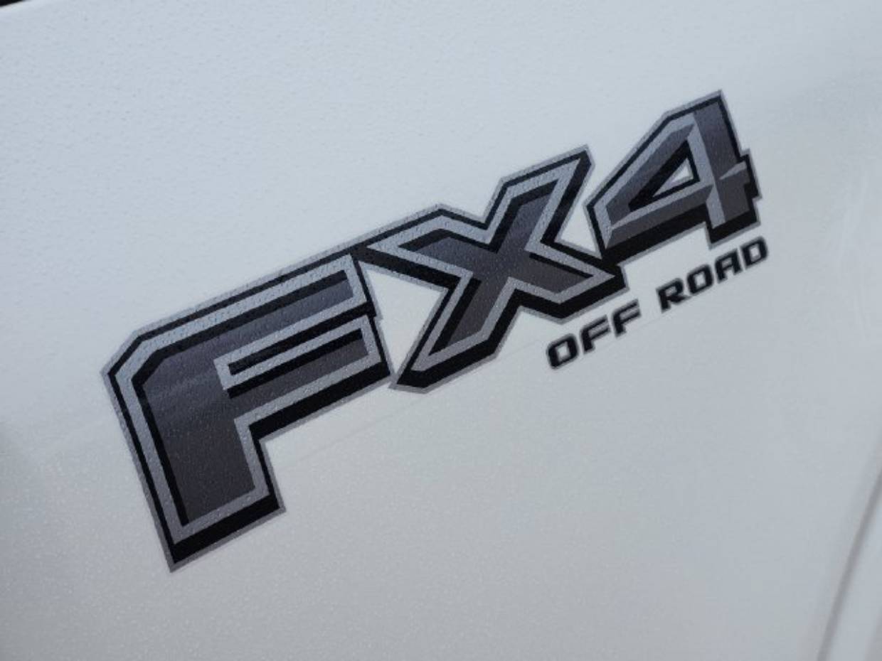 2025 Ford F-150 Lariat - Photo 9