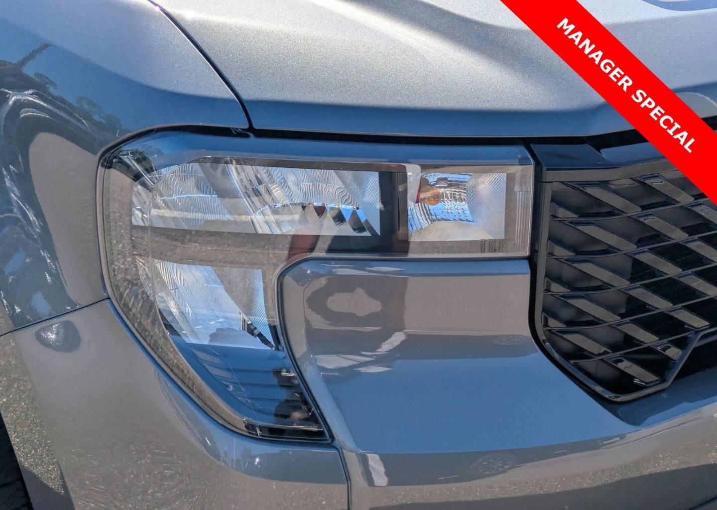 2025 Ford Maverick XLT - Photo 9