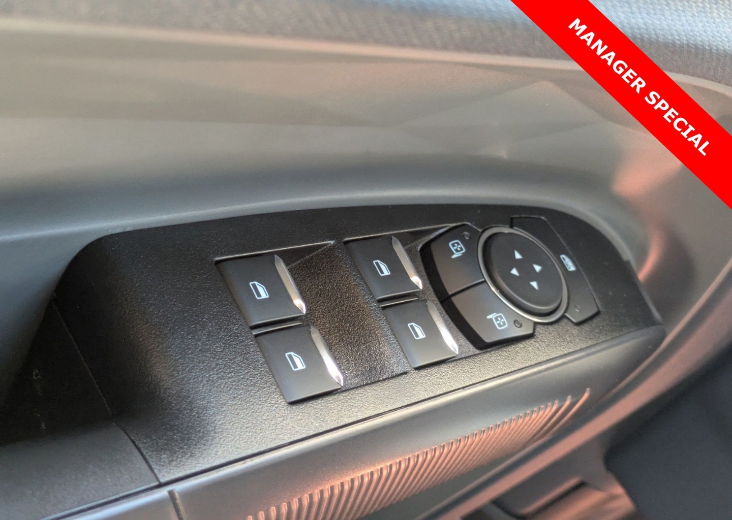 2025 Ford Maverick XLT - Photo 24