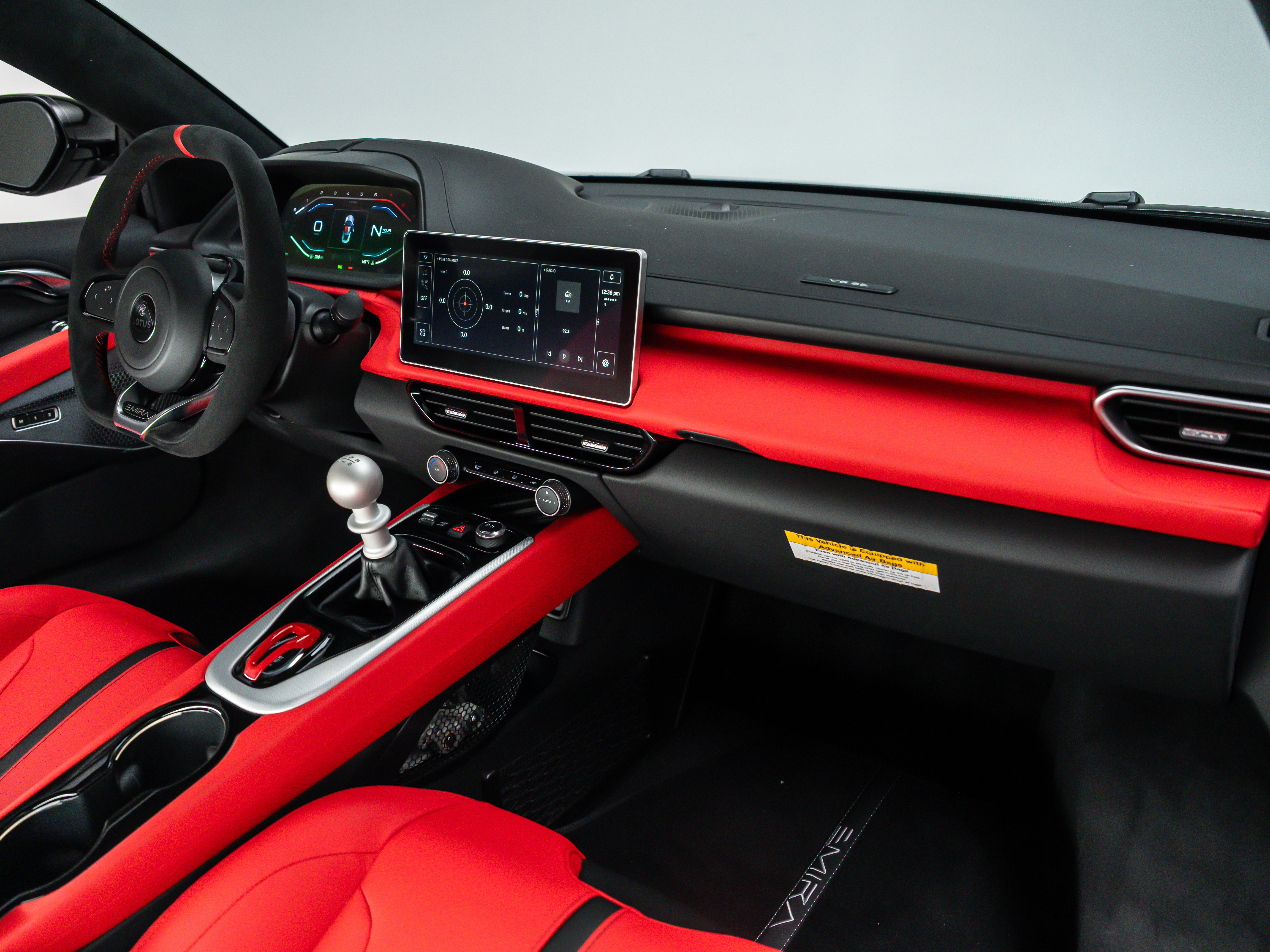 2026 Lotus Emira - Photo 27