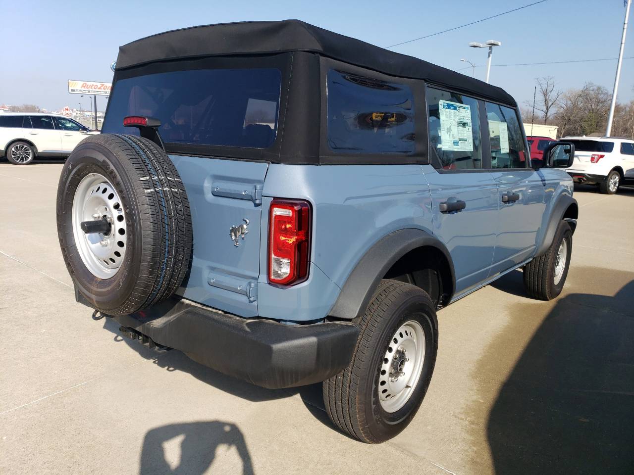 2025 Ford Bronco 4-Door Base - Photo 7