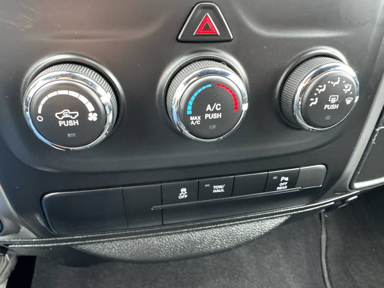2024 RAM Ram 1500 Classic Warlock - Photo 22