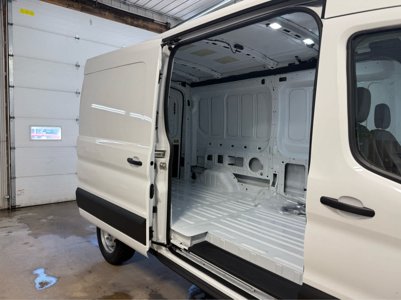 2026 Ford Transit Van Base - Photo 14
