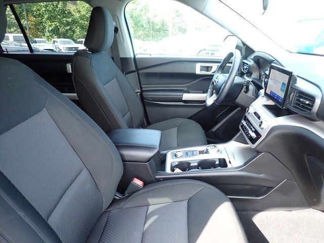 2023 Ford Explorer XLT - Photo 11