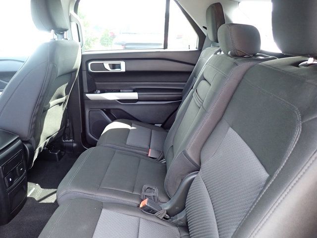 2023 Ford Explorer XLT - Photo 18