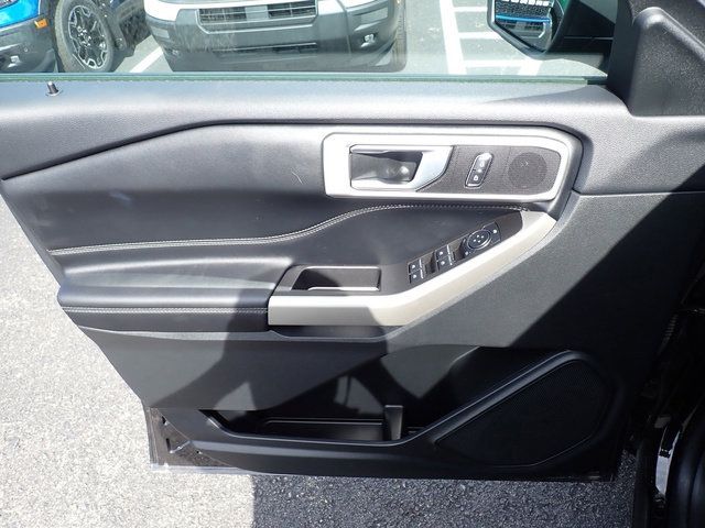 2023 Ford Explorer XLT - Photo 21