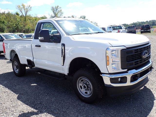 2026 Ford F-350 Super Duty XL - Photo 9