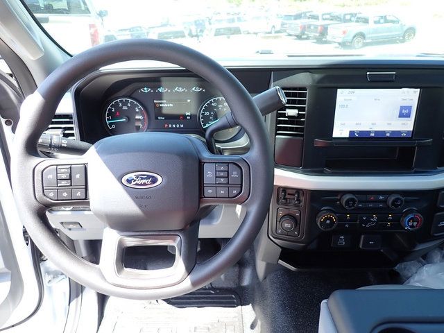 2026 Ford F-350 Super Duty XL - Photo 15