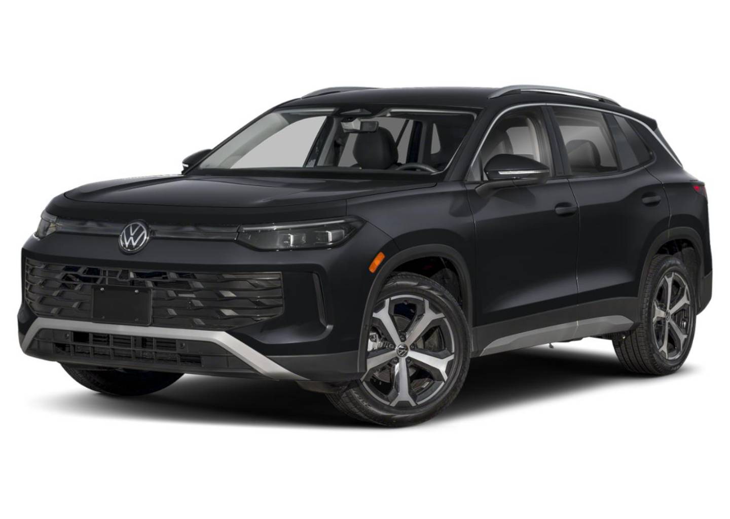 2026 Volkswagen Tiguan 2.0T SE's photo