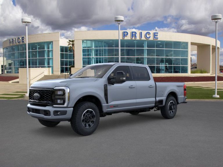 2026 Ford Super Duty LARIAT Tremor