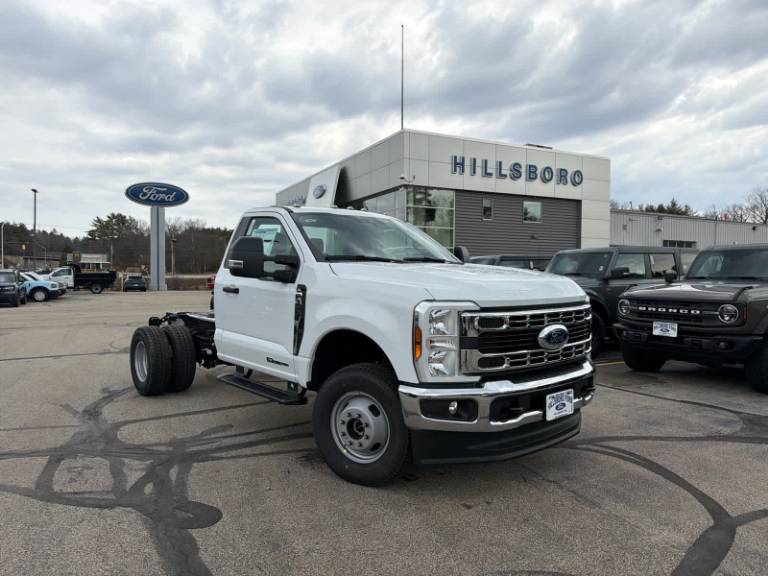 2026 Ford Super Duty F-350 DRW XL