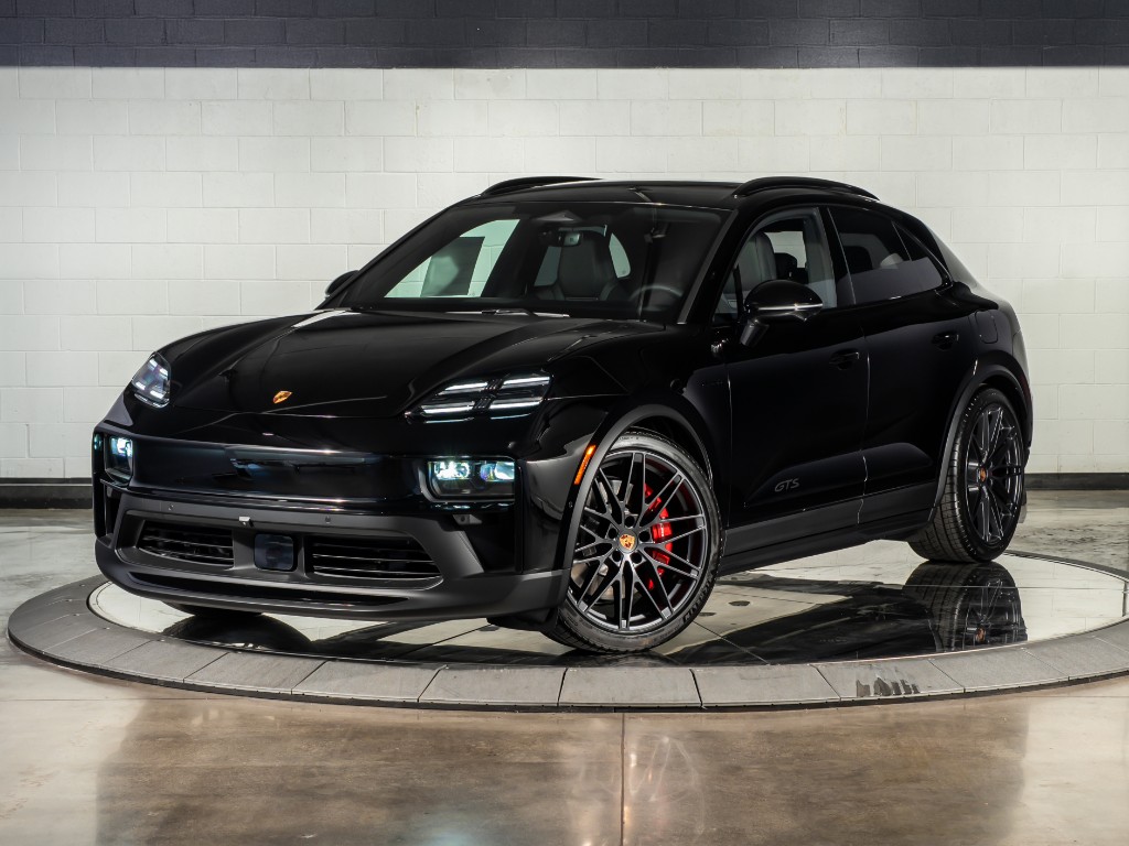 2026 Porsche Macan EV GTS