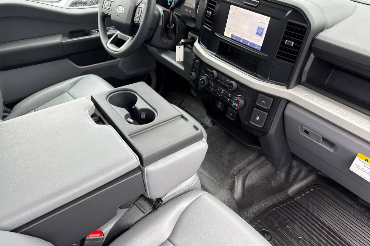 2025 Ford F-250 Super Duty XL - Photo 13
