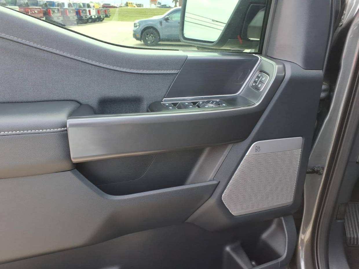 2026 Ford F-150 Lariat - Photo 8