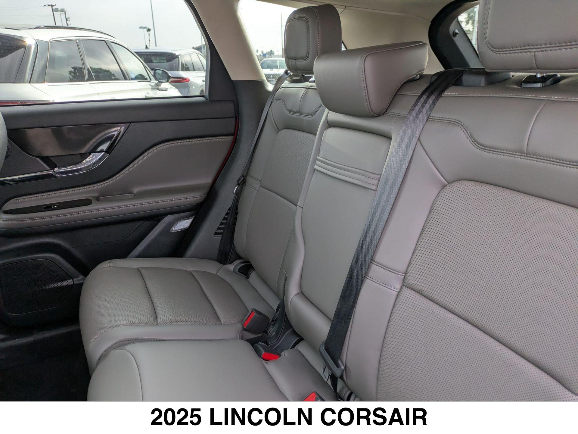 2025 Lincoln Corsair Grand Touring - Photo 13