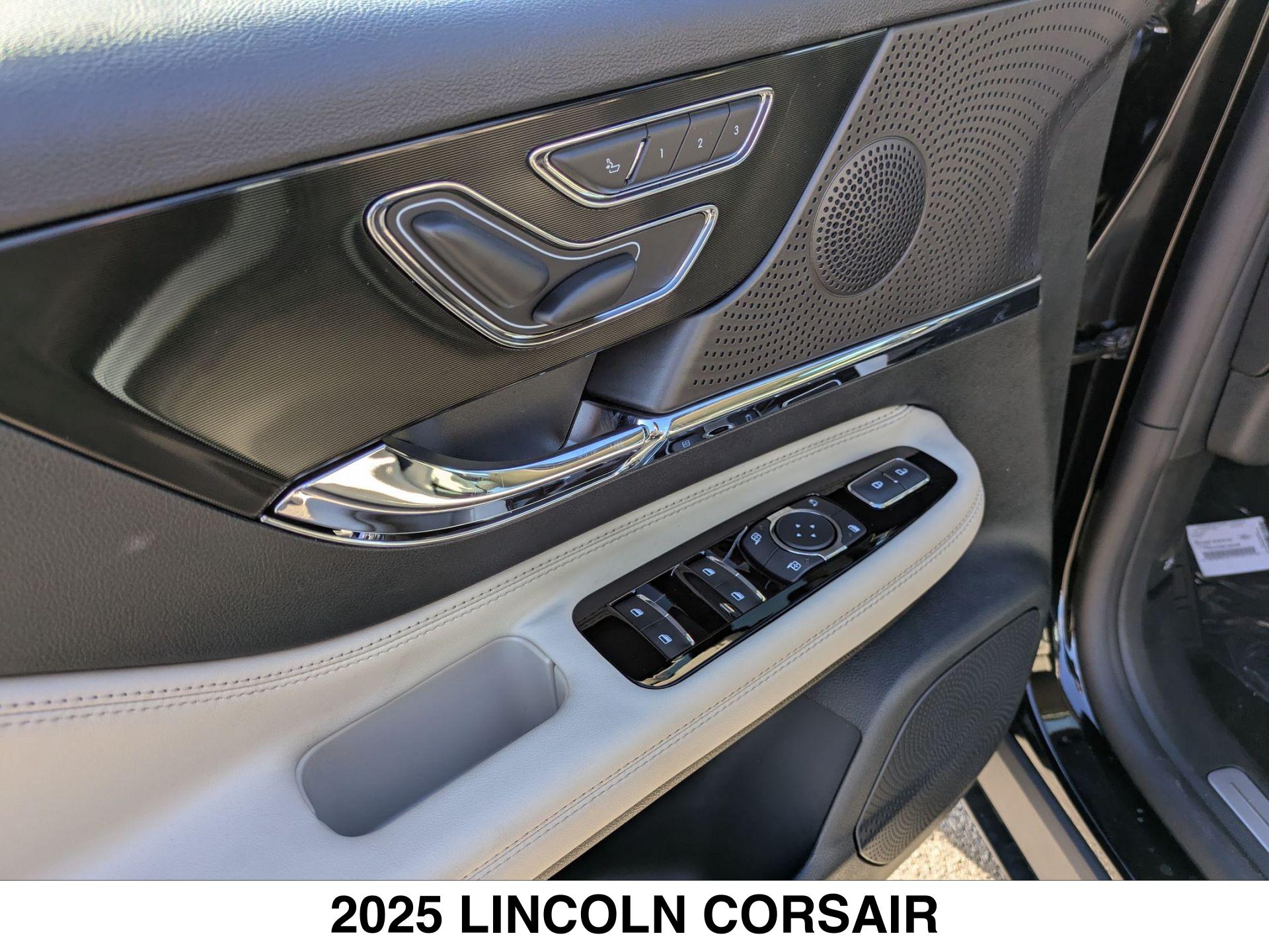 2025 Lincoln Corsair Reserve - Photo 7