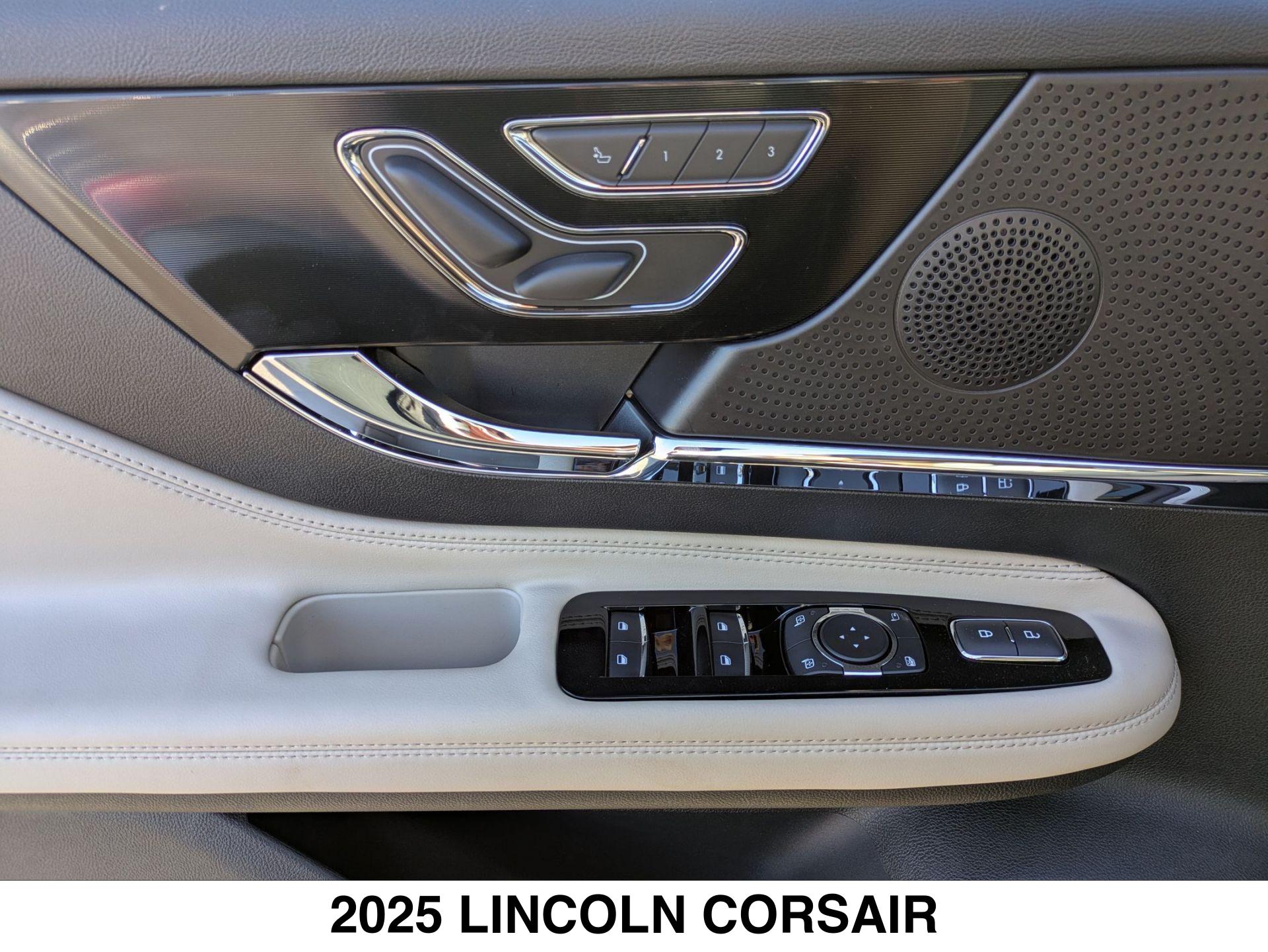 2025 Lincoln Corsair Reserve - Photo 7