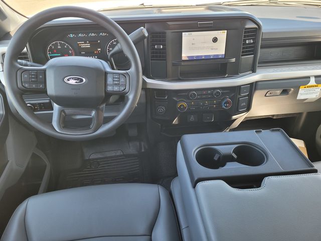 2026 Ford F-350 Super Duty Chassis Cab XL - Photo 7