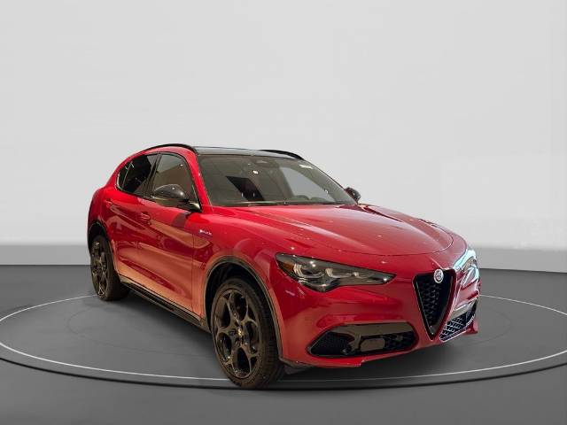 2026 Alfa Romeo Stelvio Base