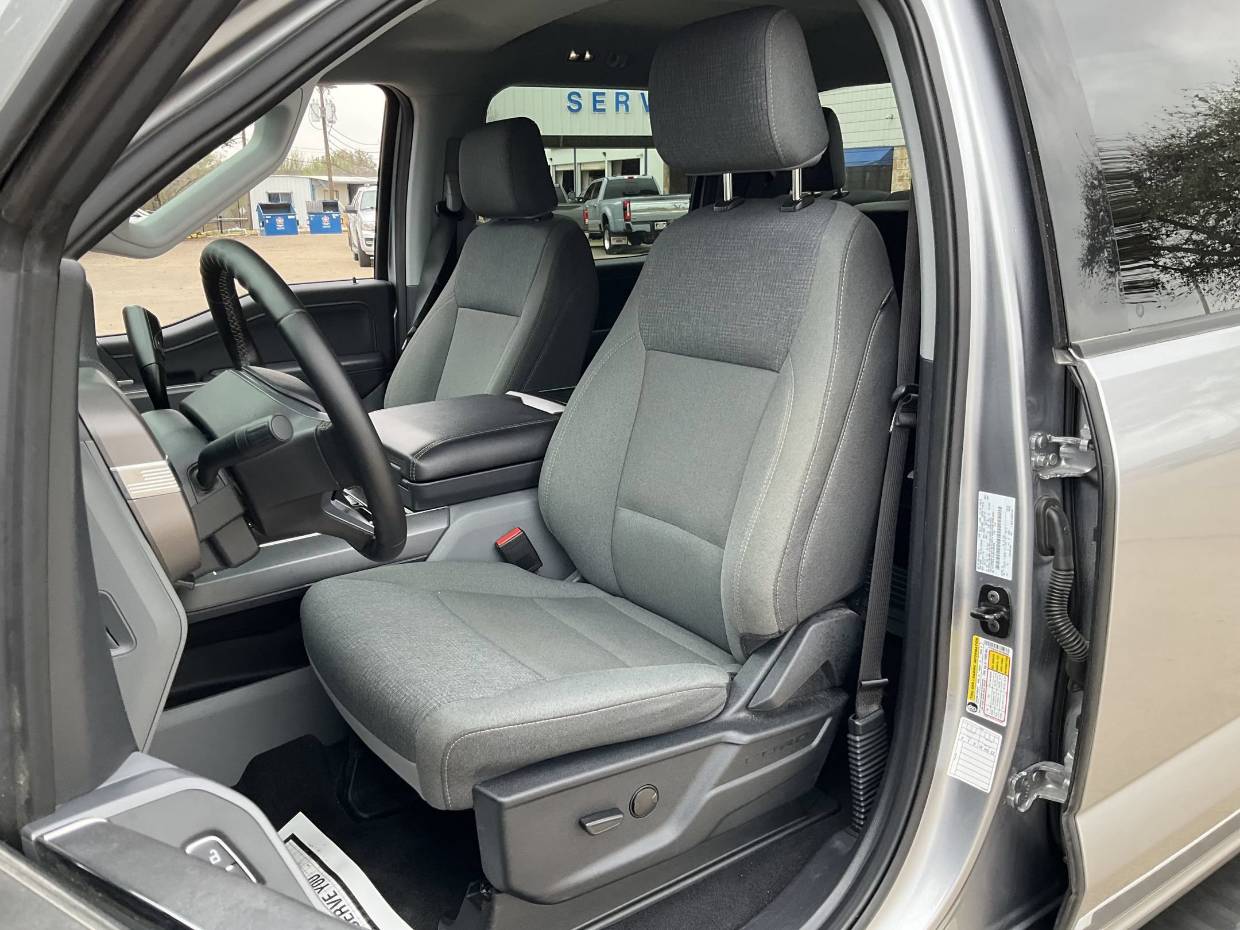 2025 Ford F-150 XLT - Photo 8