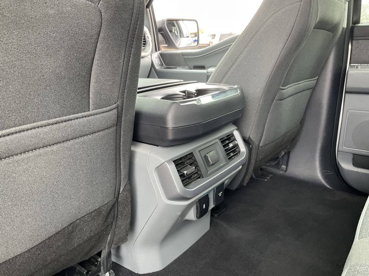 2025 Ford F-150 XLT - Photo 12