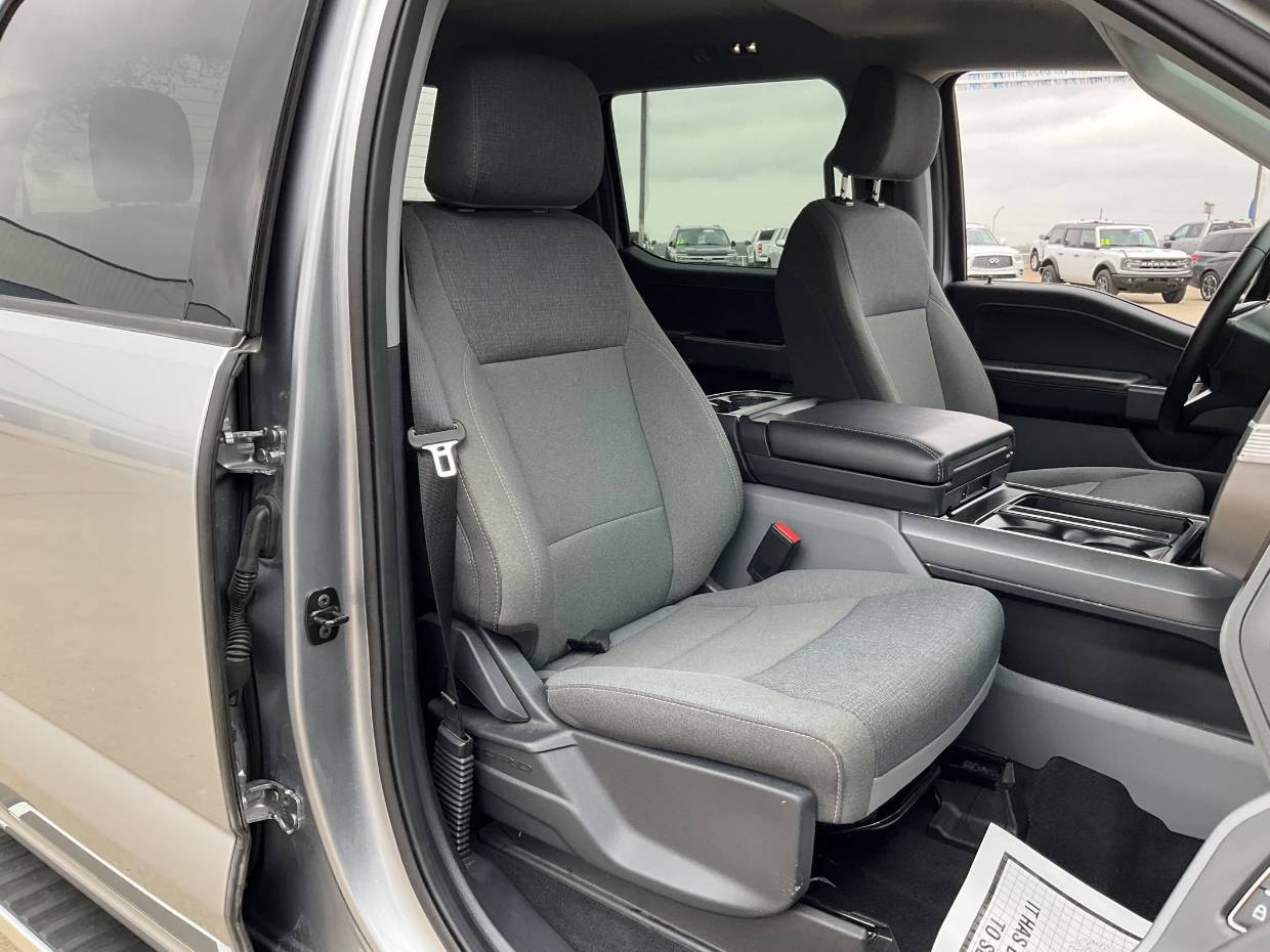 2025 Ford F-150 XLT - Photo 19
