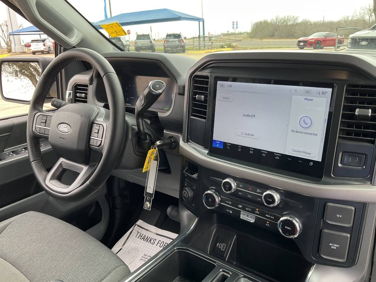 2025 Ford F-150 XLT - Photo 22