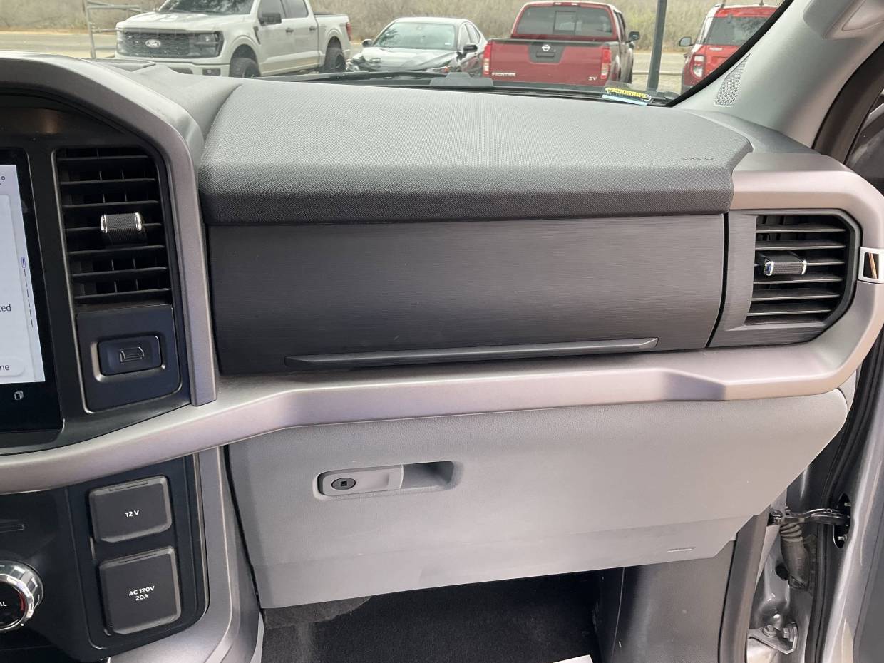 2025 Ford F-150 XLT - Photo 23