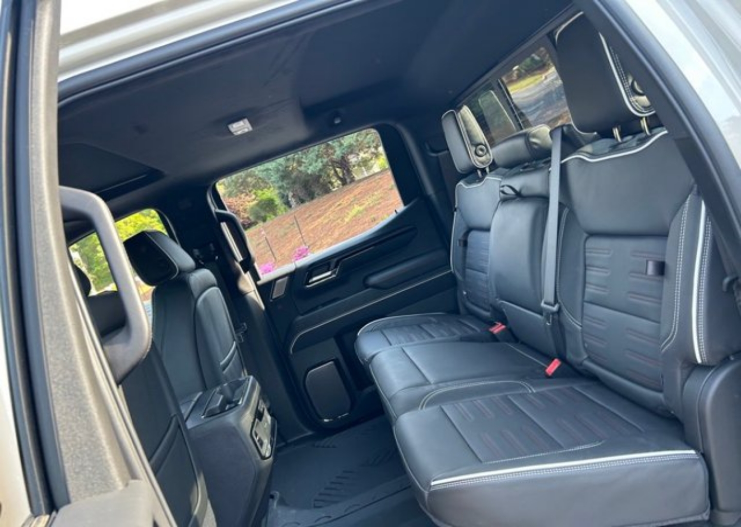 2026 GMC Sierra 1500 AT4X - Photo 48