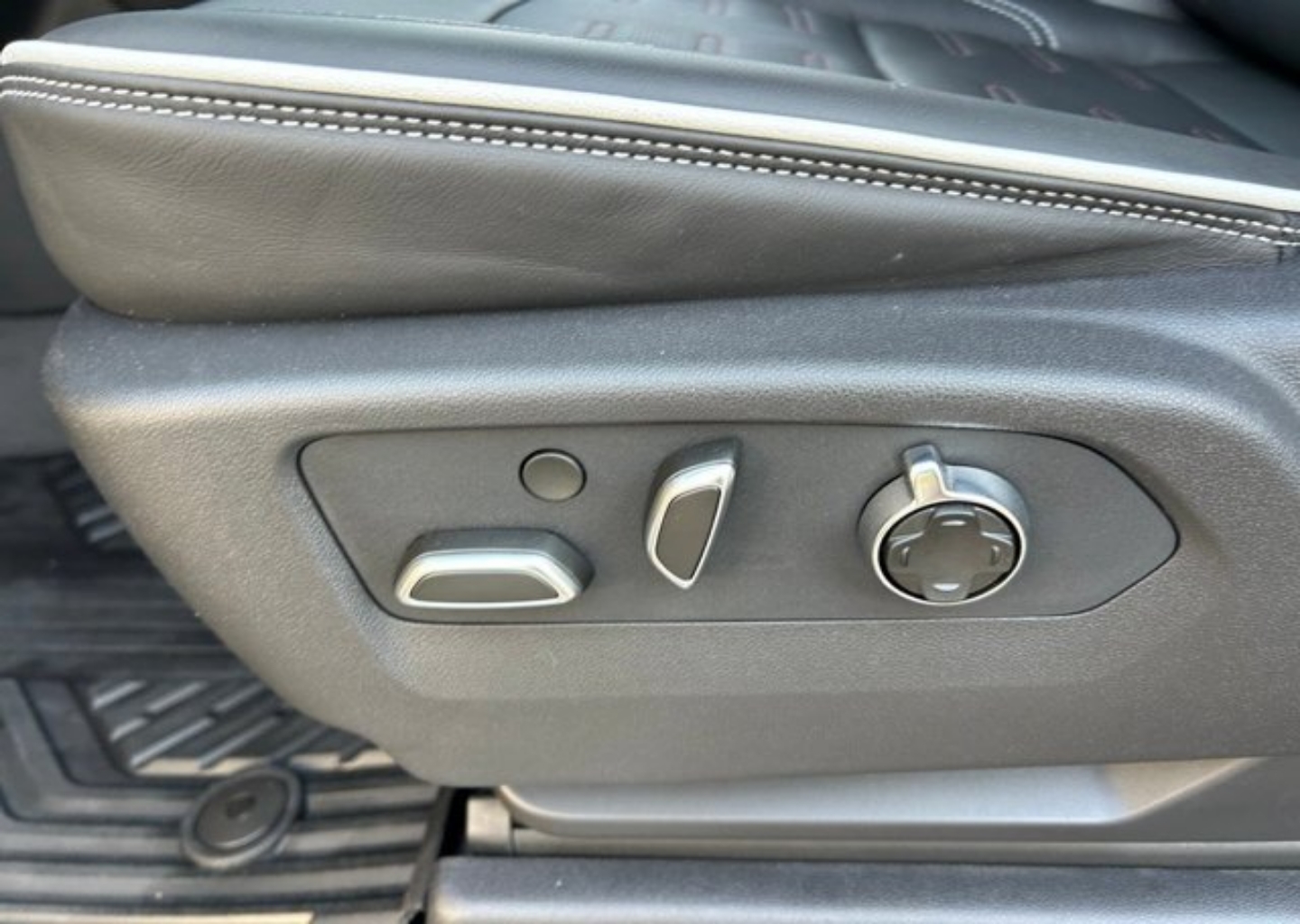 2026 GMC Sierra 1500 AT4X - Photo 55
