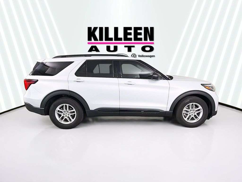 2026 Ford Explorer Active - Photo 8