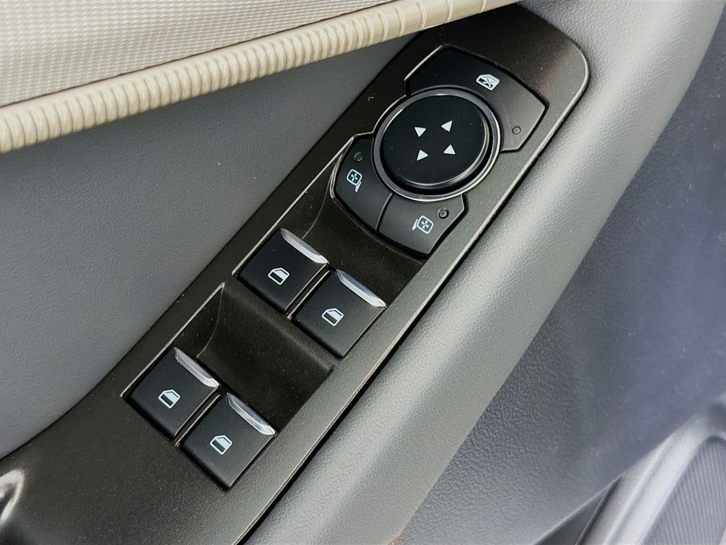 2026 Ford Explorer Active - Photo 19