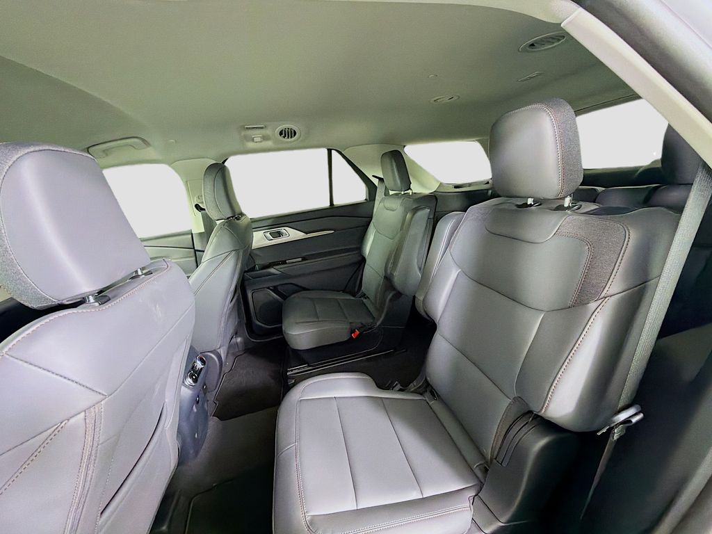 2026 Ford Explorer Active - Photo 23