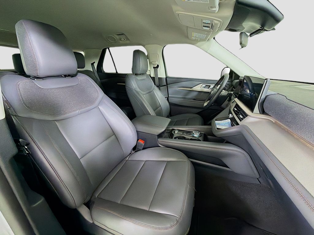2026 Ford Explorer Active - Photo 31