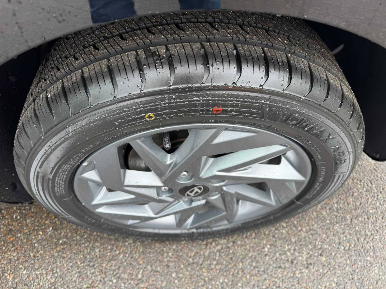2024 Hyundai Elantra SEL - Photo 9