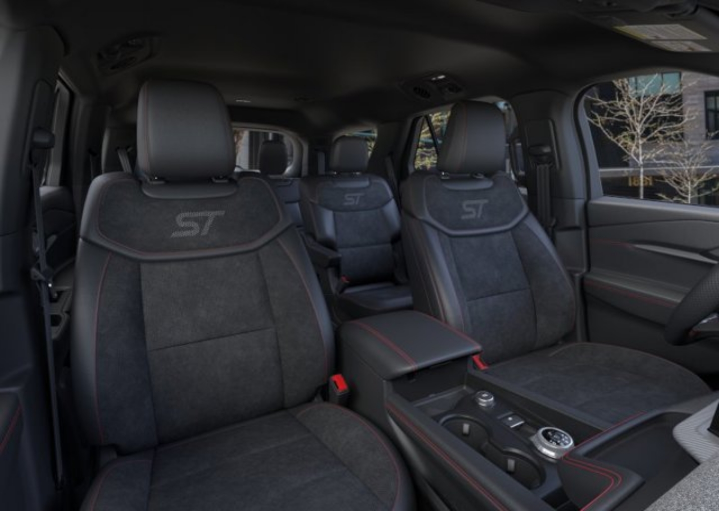 2026 Ford Explorer ST - Photo 10