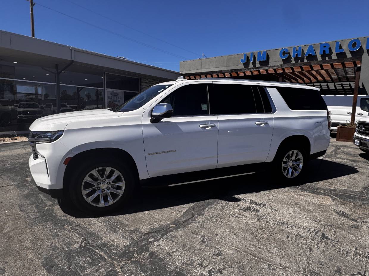 2023 Chevrolet Suburban Premier