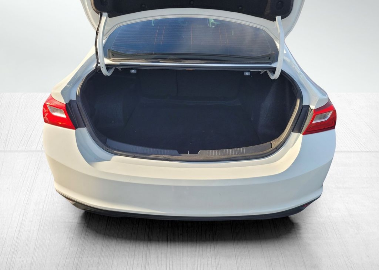 2023 Chevrolet Malibu 1LT - Photo 12