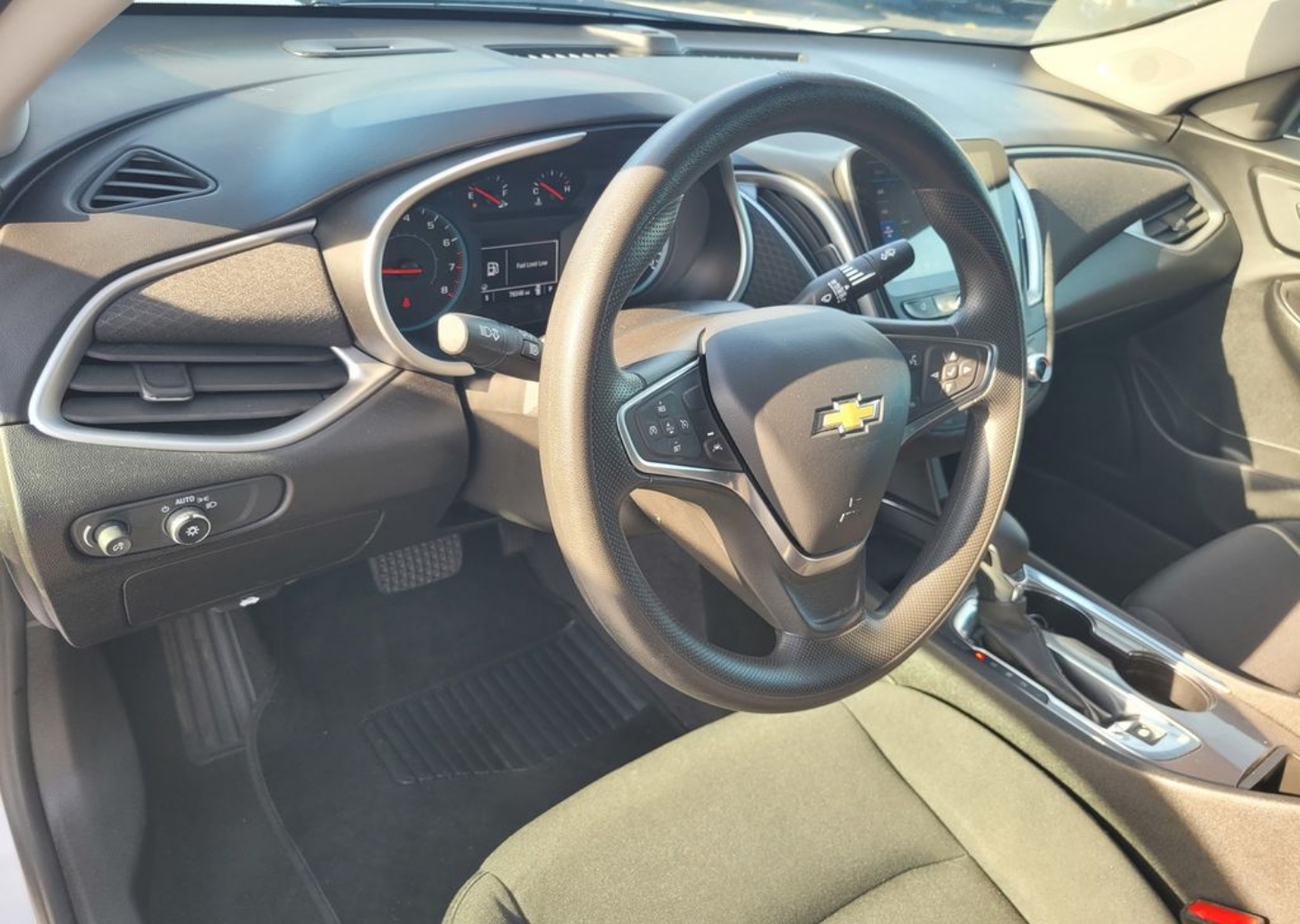 2023 Chevrolet Malibu 1LT - Photo 14