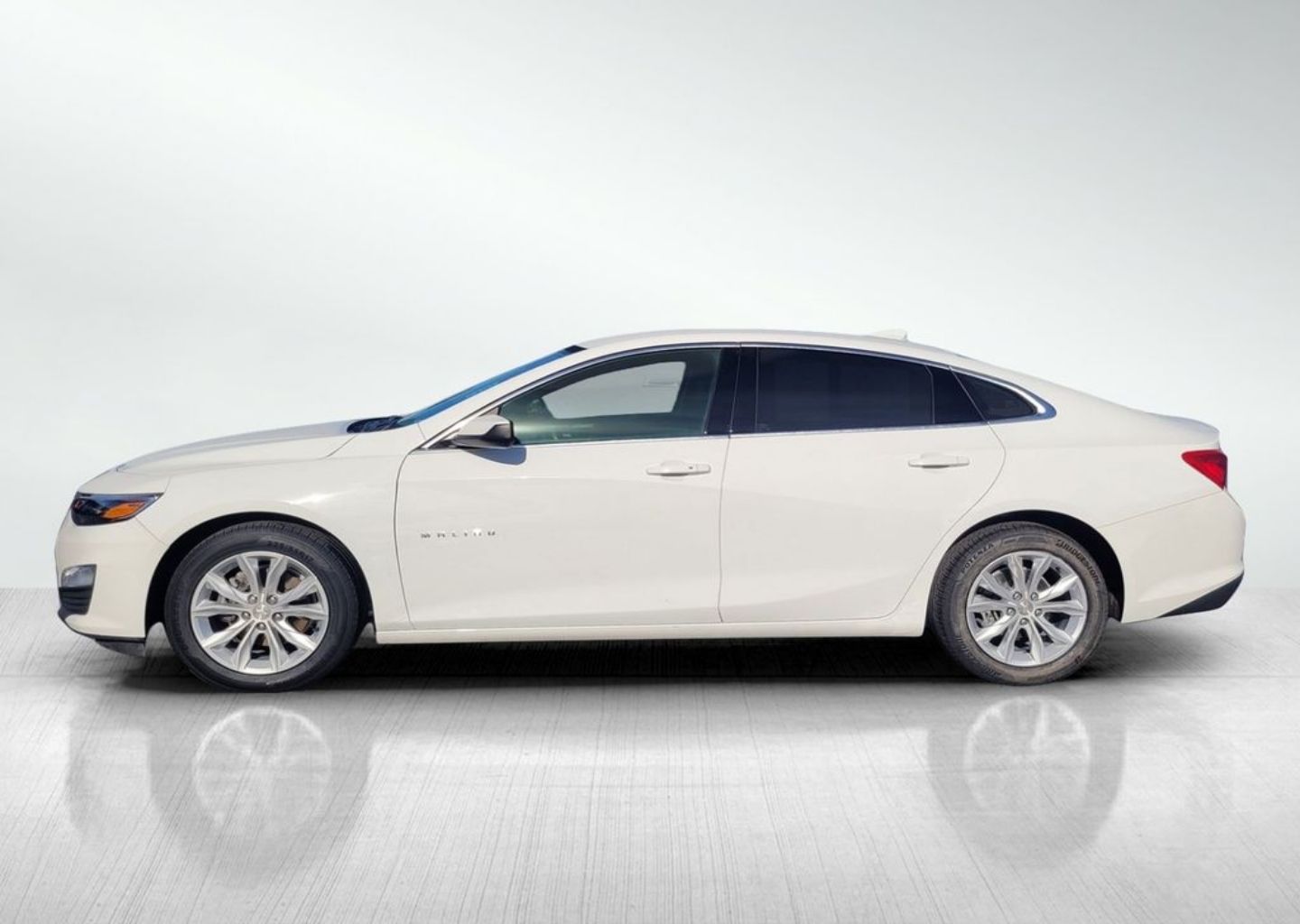 2023 Chevrolet Malibu 1LT - Photo 7