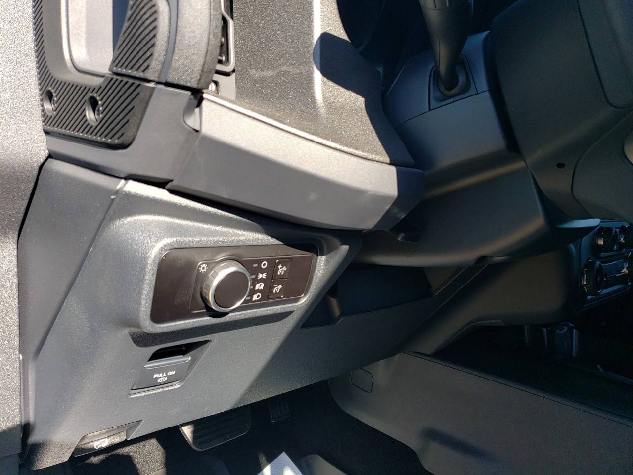 2025 Ford Bronco 4-Door Base - Photo 11
