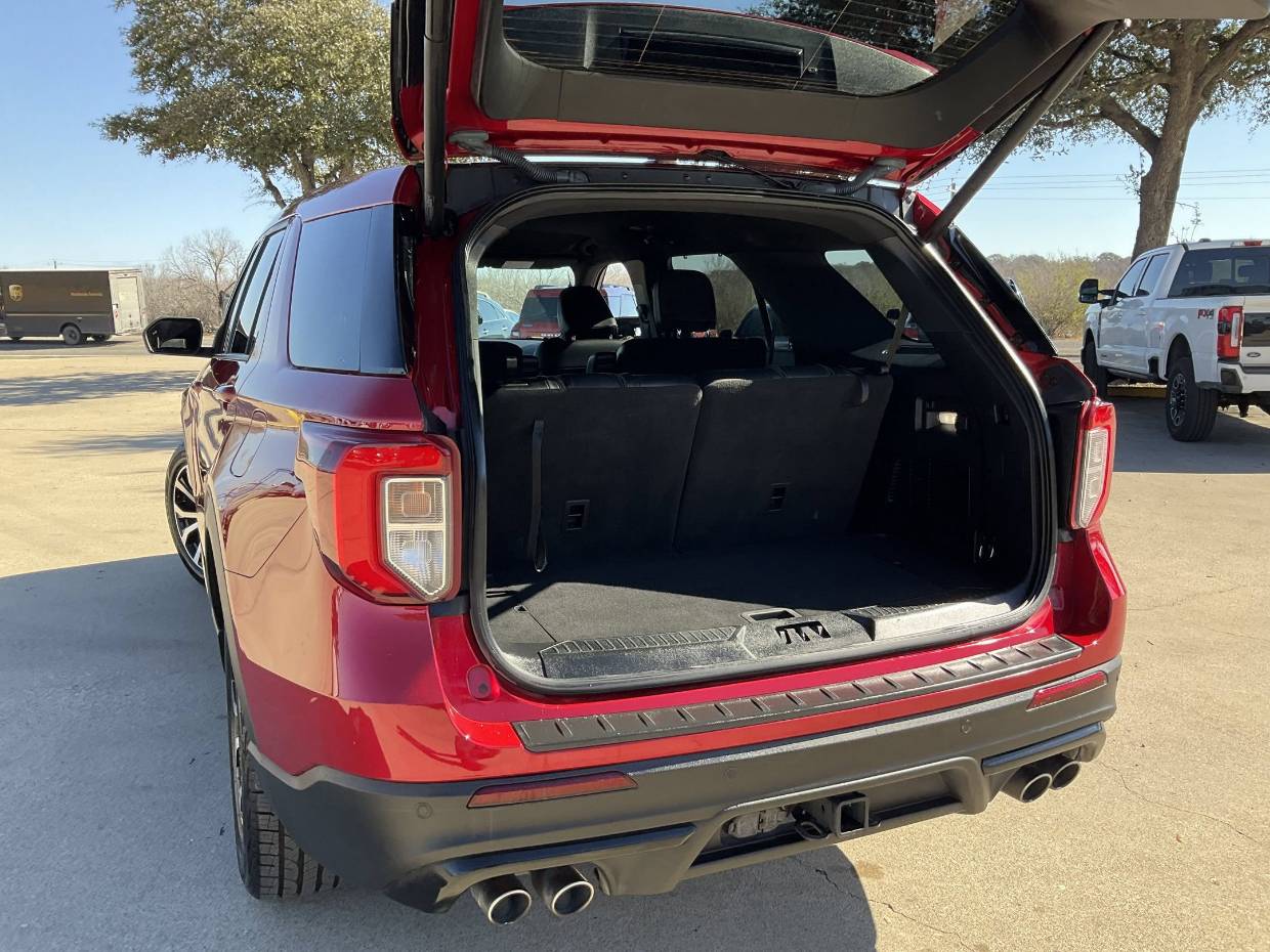 2022 Ford Explorer ST - Photo 15