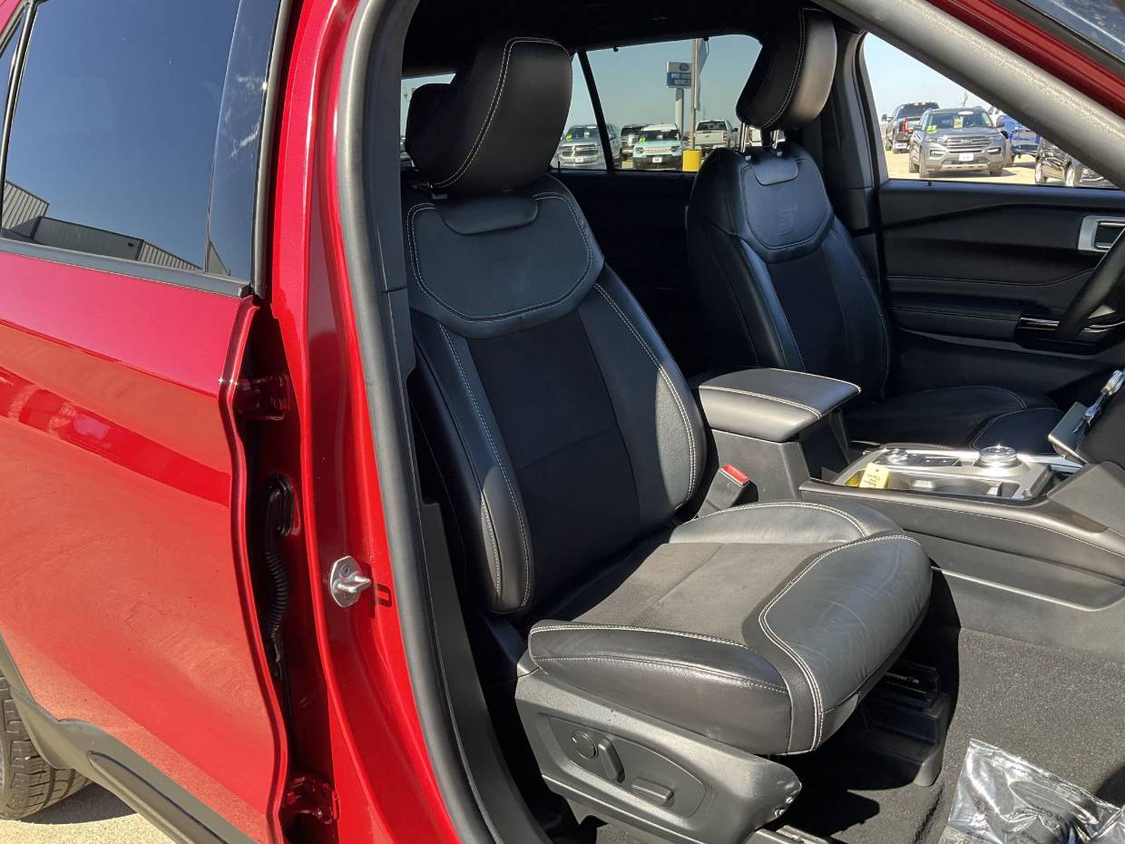 2022 Ford Explorer ST - Photo 17