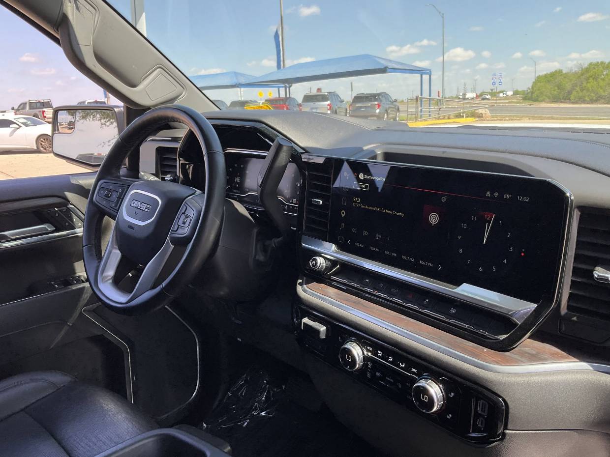 2025 GMC Sierra 1500 SLT - Photo 22