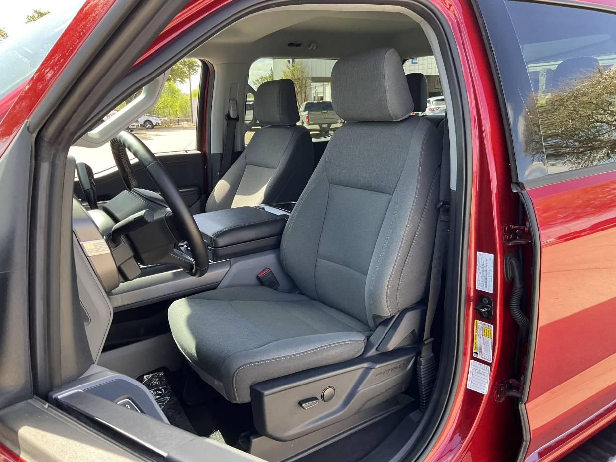 2025 Ford F-150 XLT - Photo 8