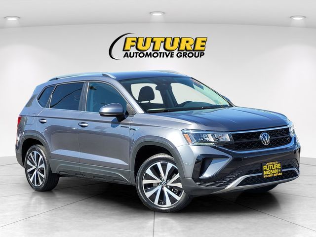 Used 2024 Volkswagen Taos 1.5T SE