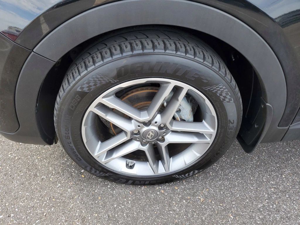 2017 Hyundai Santa Fe SE Ultimate